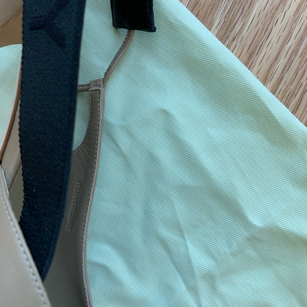 Burberry leather authentic pumps - Picture 5 of 6